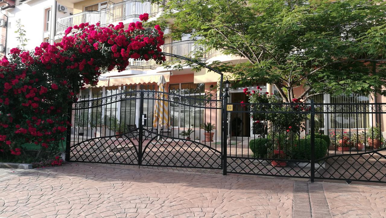 Family Hotel Mimosa Carevo Exteriér fotografie